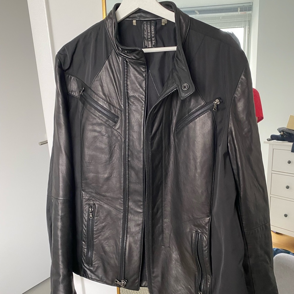 Men’s Elie Tahari Leather Moto Jacket Used Large